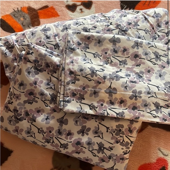 Macy's Bedding Macys Twin Size Sheet Set Poshmark